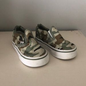 Boys Vans ship on sneakers